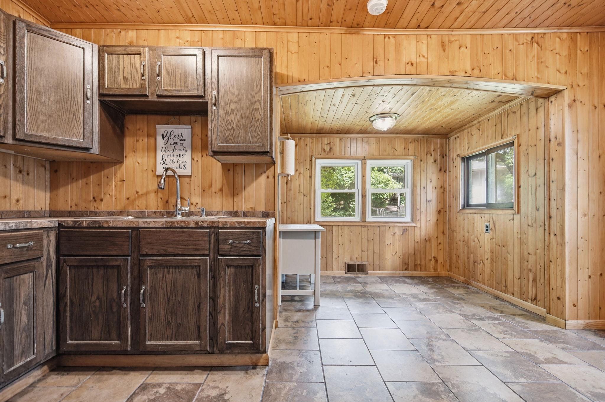 402 Stewart Road Willernie, MN 55090 - Photo 15 of 38