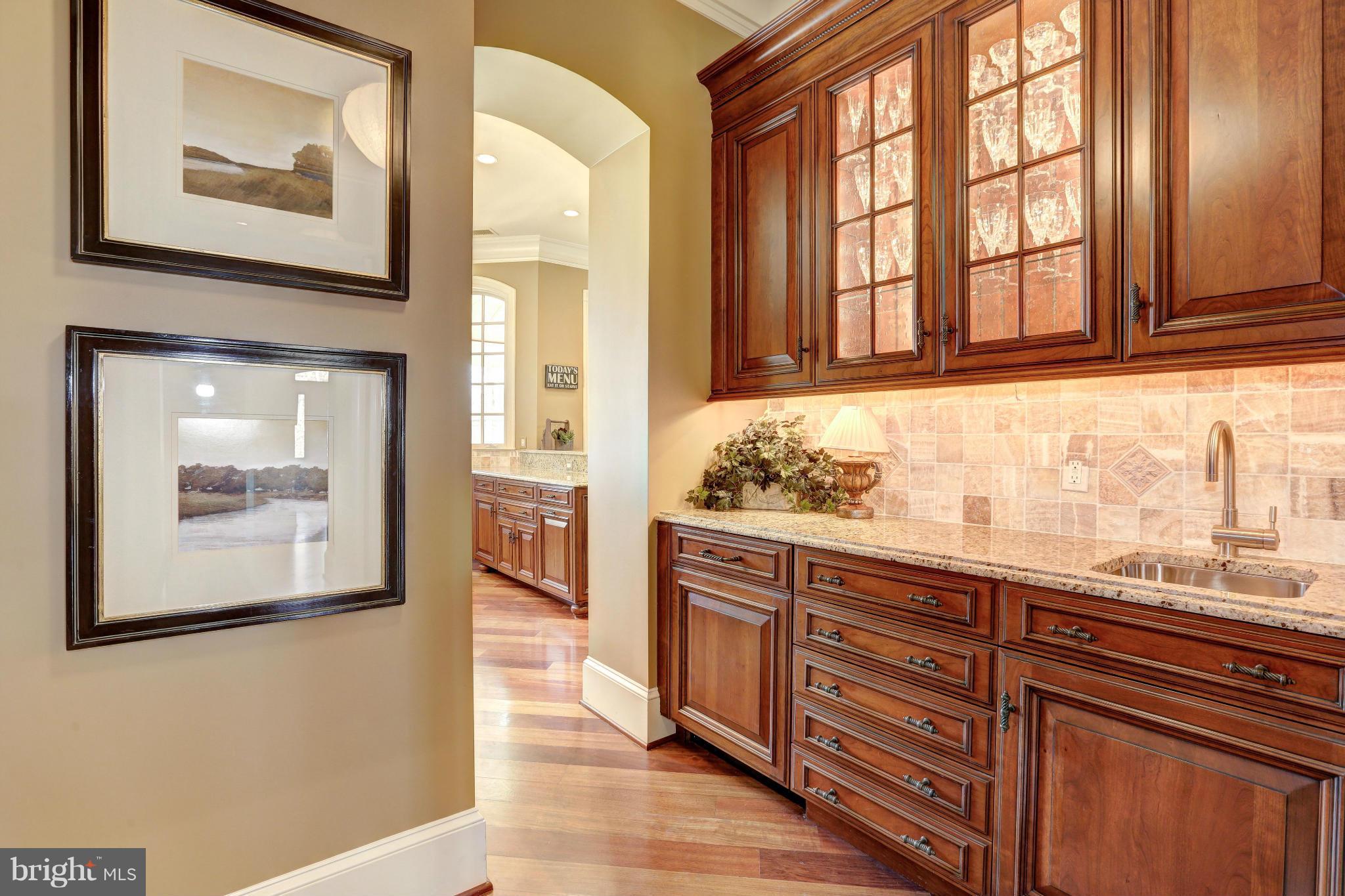 7004 Darby Road Bethesda, MD 20817 - Photo 7 of 30 Butlers Pantry