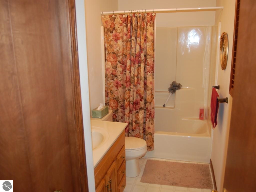 9625 East 5 Mile Road Luther, MI 49656 - Photo 15 of 21 1796194-14.JPG