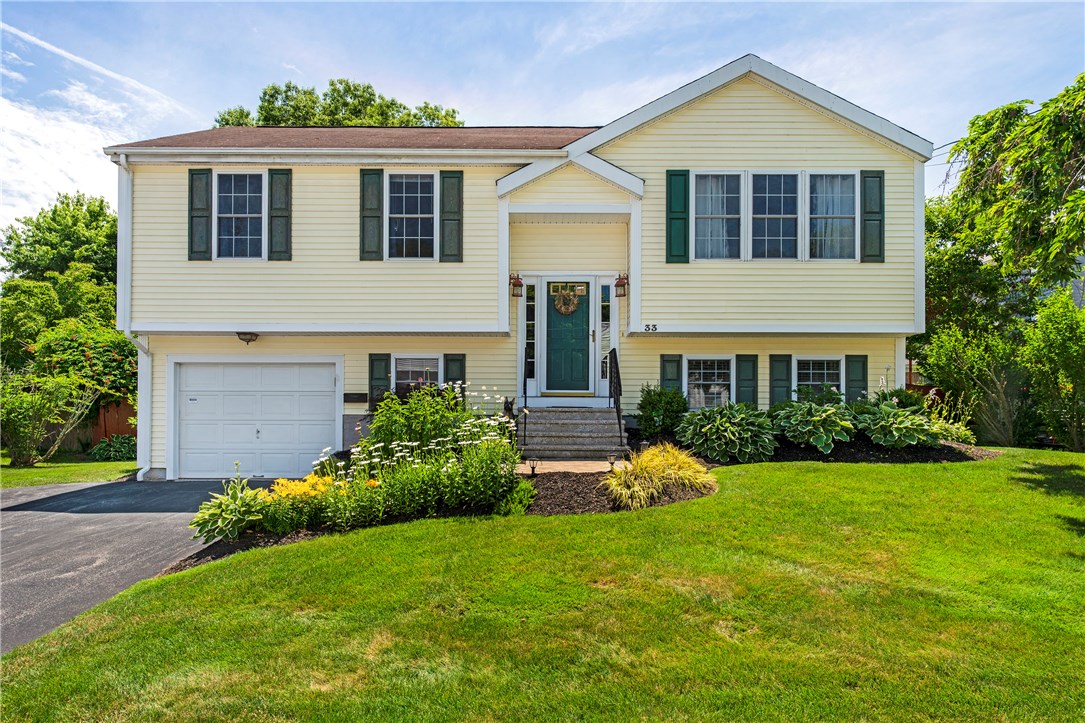 33 Baxter Street Woonsocket, RI 02895 - Photo 1 of 30