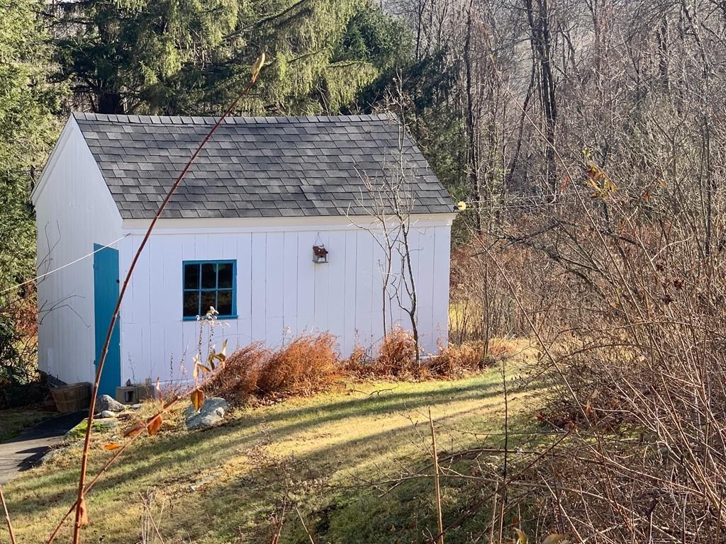 16 Lower Hampden Road Monson, MA 01057 - Photo 3 of 19