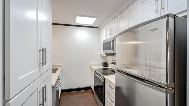 $2,599 | 922 Chartres Street, Unit D, New Orleans, LA 70116