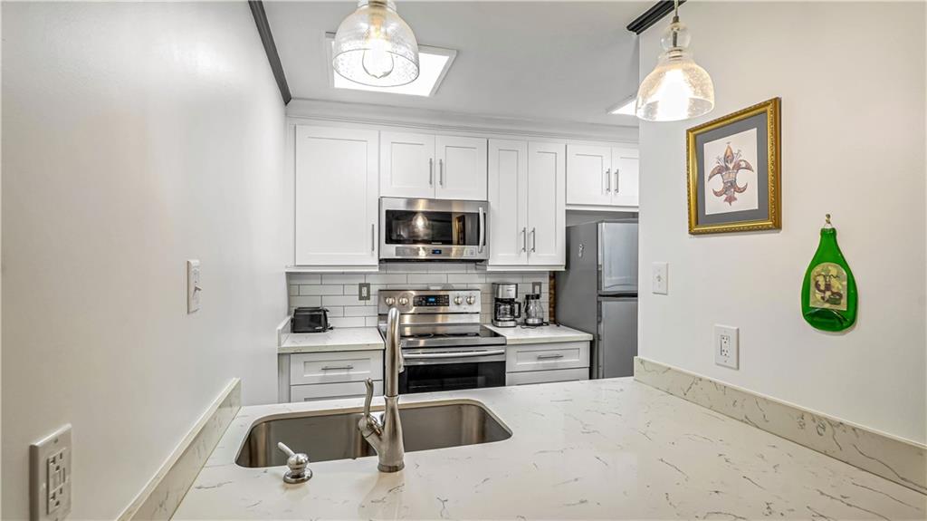 922 Chartres Street, Unit D New Orleans, LA 70116 - Photo 6 of 11