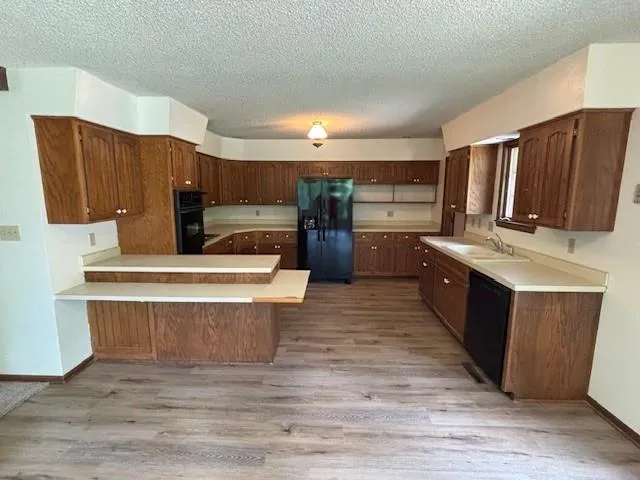 $220,000 | 603 Lakeside Court, Girard, KS 66743