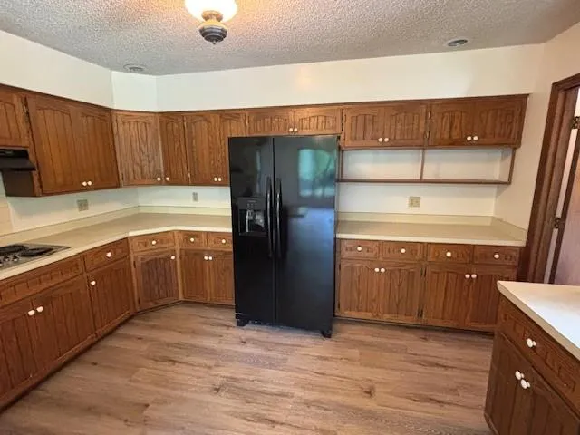 $220,000 | 603 Lakeside Court, Girard, KS 66743