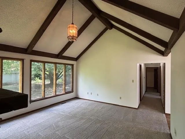 $220,000 | 603 Lakeside Court, Girard, KS 66743