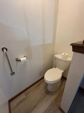 $220,000 | 603 Lakeside Court, Girard, KS 66743