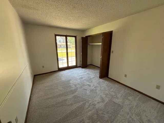 $220,000 | 603 Lakeside Court, Girard, KS 66743