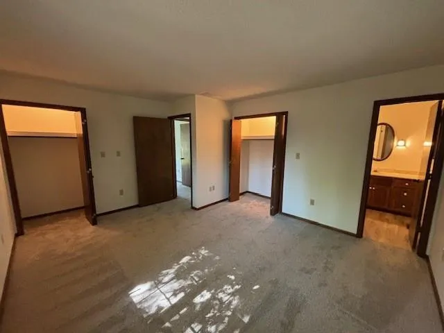 $220,000 | 603 Lakeside Court, Girard, KS 66743