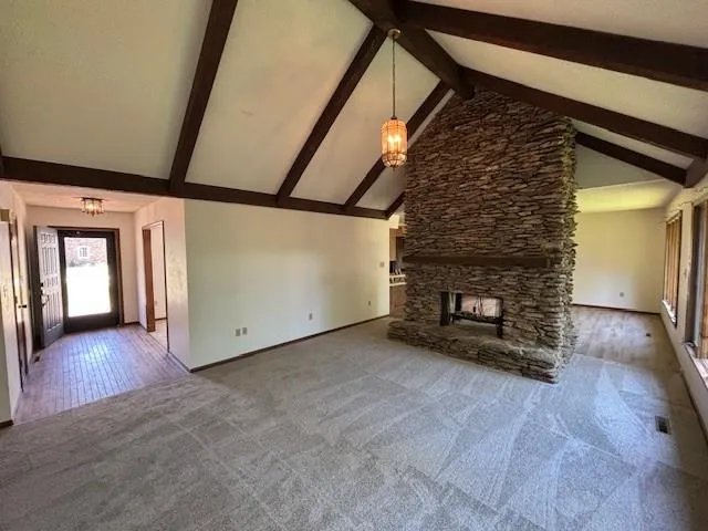 $220,000 | 603 Lakeside Court, Girard, KS 66743