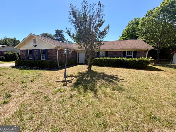 $1,600 | 131 Foxwood Circle, Bonaire, GA 31005