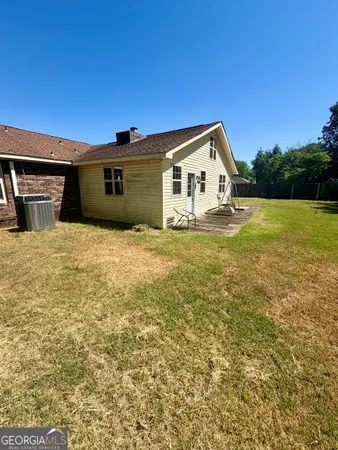$1,600 | 131 Foxwood Circle, Bonaire, GA 31005