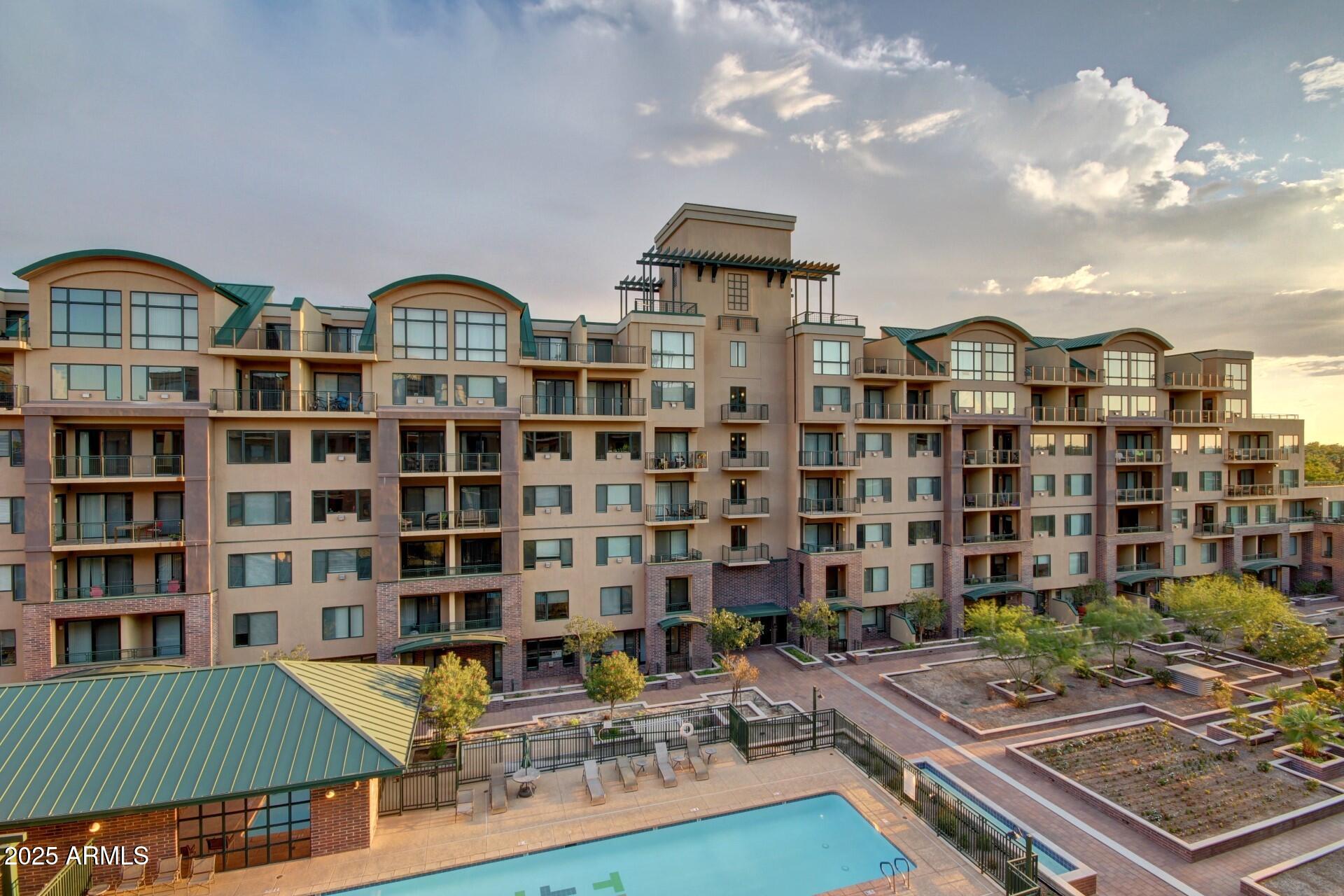 17 West Vernon Avenue, Unit 117 Phoenix, AZ 85003 - Photo 31 of 38 a view of a city with tall buildings