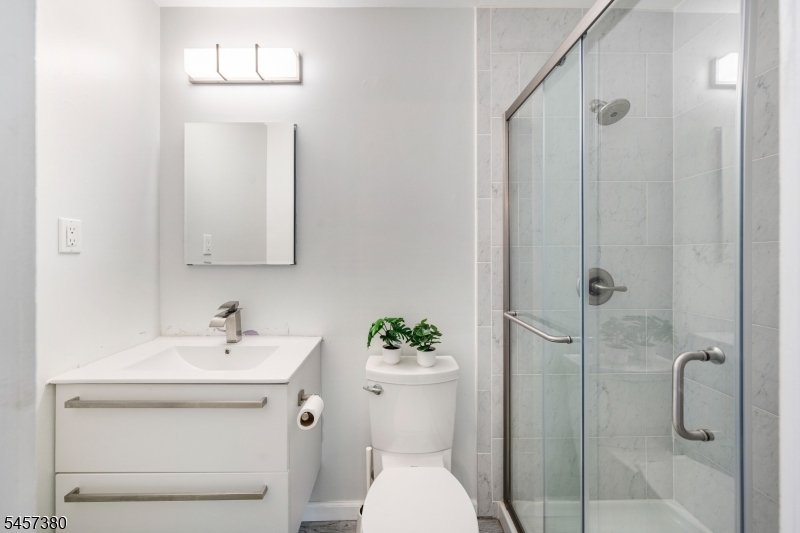 768 Springfield Avenue, Unit E7 Summit, NJ 07901 - Photo 11 of 26 Gallery Image 11
