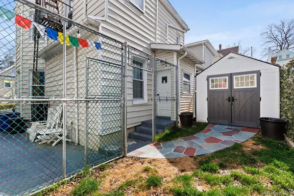 $830,000 | 62 Oak Street, Mount Vernon, NY 10550