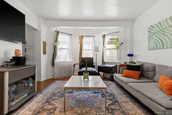 $830,000 | 62 Oak Street, Mount Vernon, NY 10550