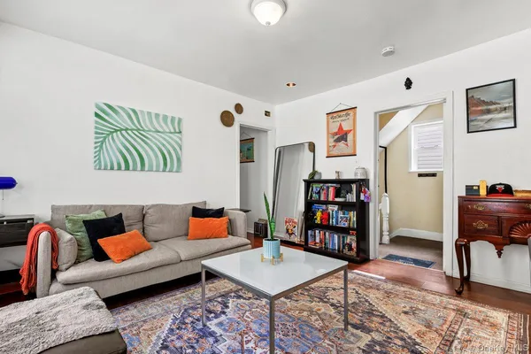 $830,000 | 62 Oak Street, Mount Vernon, NY 10550
