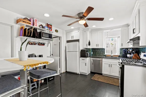 $830,000 | 62 Oak Street, Mount Vernon, NY 10550