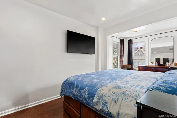$830,000 | 62 Oak Street, Mount Vernon, NY 10550