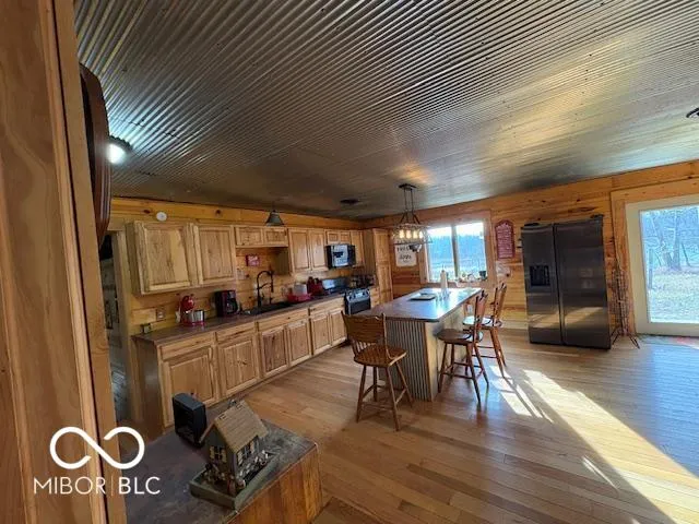 $900,000 | Undisclosed Address, Greencastle, IN 46135