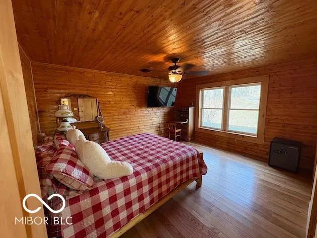 $900,000 | Undisclosed Address, Greencastle, IN 46135