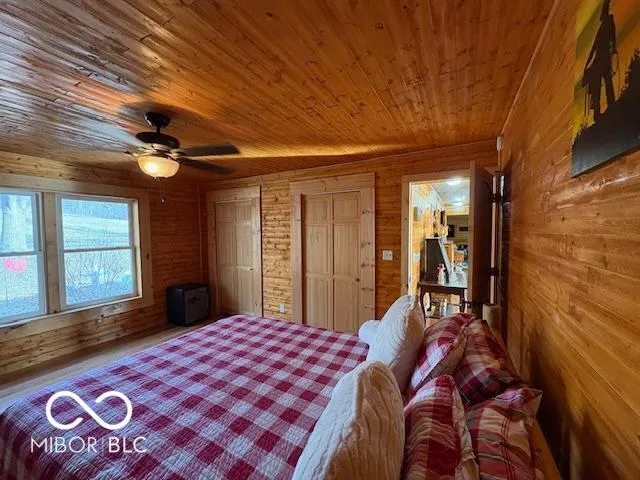 $900,000 | Undisclosed Address, Greencastle, IN 46135