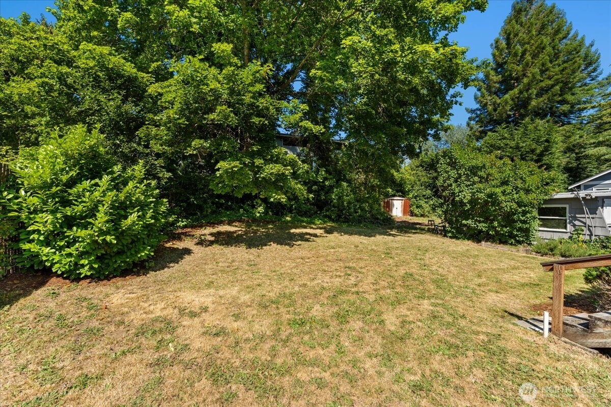 859 Southwest 132nd Street Burien, WA 98146 - Photo 30 of 37