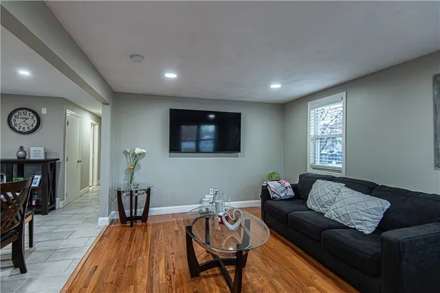 $370,000 | 6 Alden Street, Providence, RI 02909