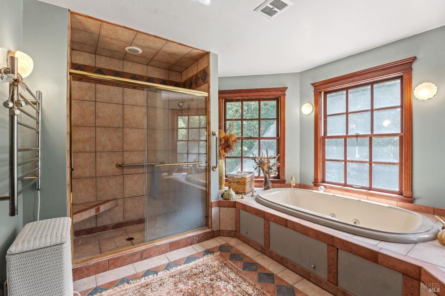 20475 Timber Road Willits, CA 95490 - Photo 20 of 38 a bathroom with a sink and a shower