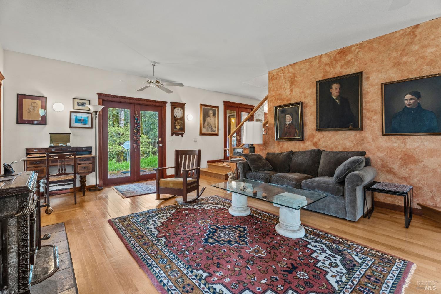 20475 Timber Road Willits, CA 95490 - Photo 3 of 38 a living room with furniture and a rug