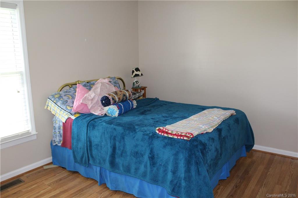 313 Lincoln Road York, SC 29745 - Photo 12 of 21 Gallery Image 12