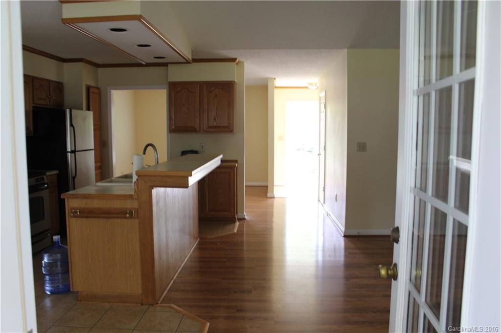 313 Lincoln Road York, SC 29745 - Photo 14 of 21 Gallery Image 14