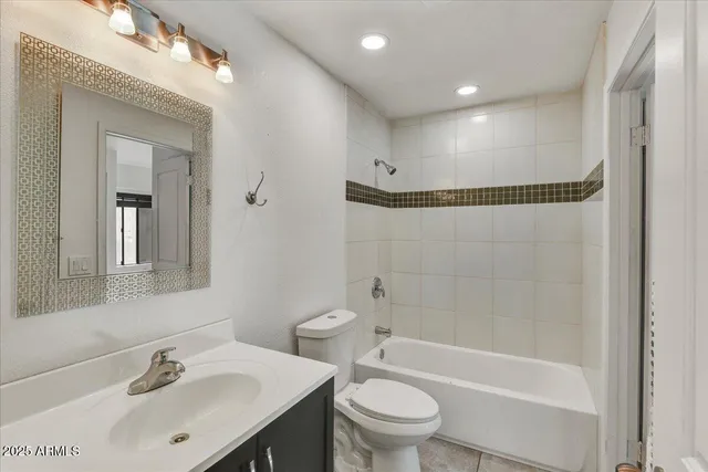 $184,900 | 9221 North 59th Avenue, Unit 218, Glendale, AZ 85302