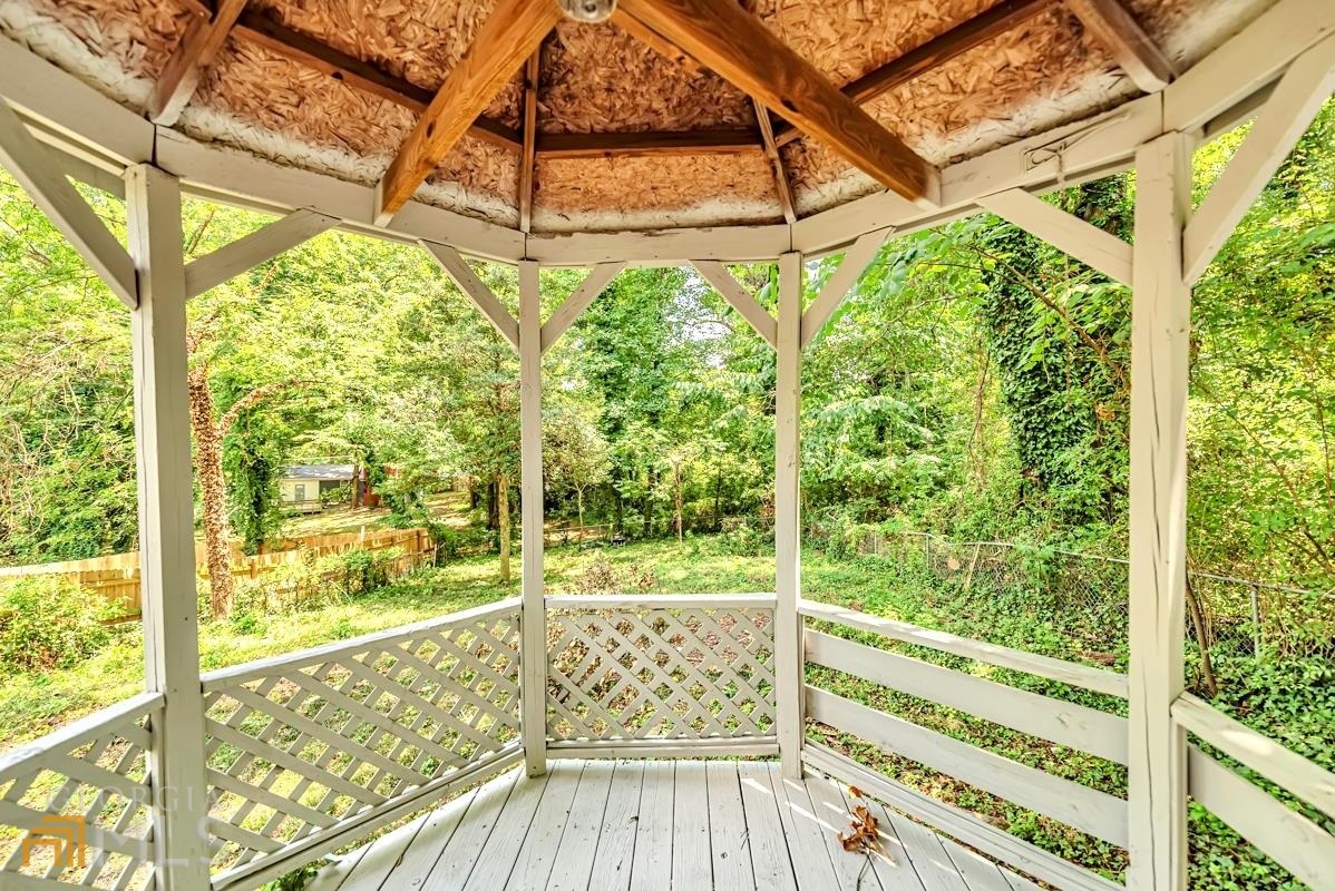 2846 Grand Avenue Southwest Atlanta, GA 30315 - Photo 17 of 19 a view of a porch