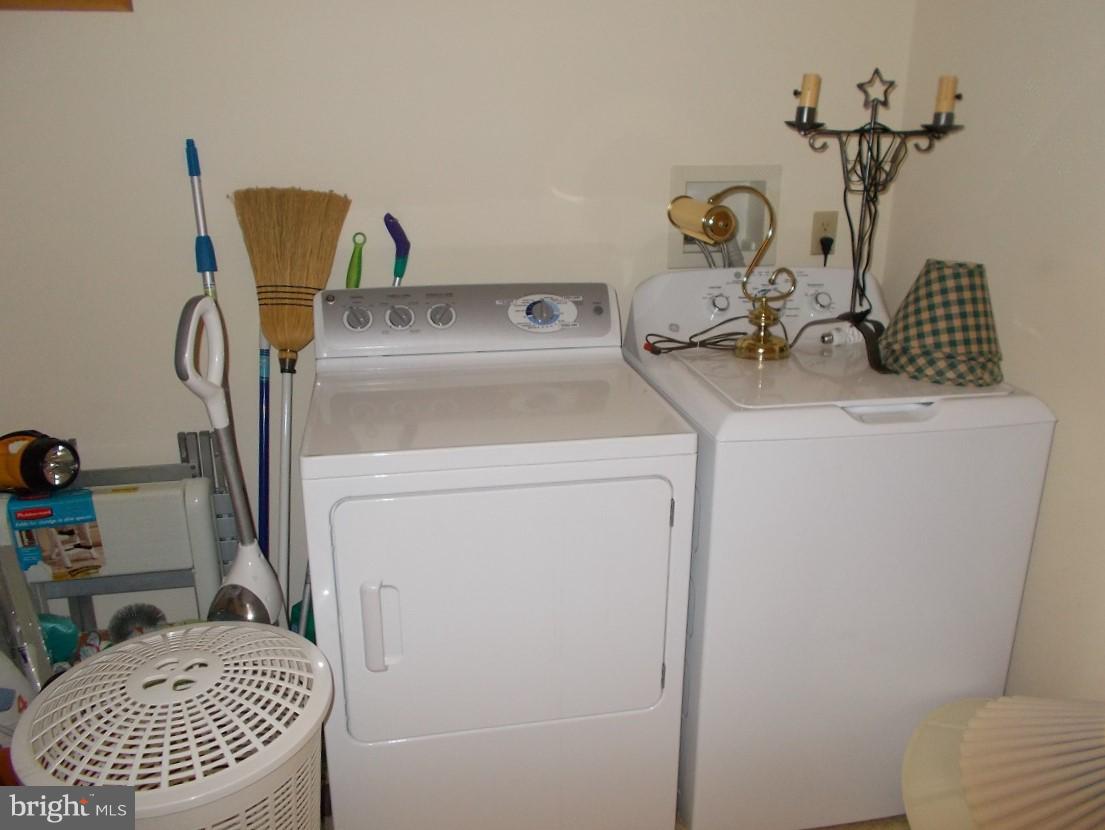 14727 St Paul Road Clear Spring, MD 21722 - Photo 11 of 19 WASHER AND DRYER