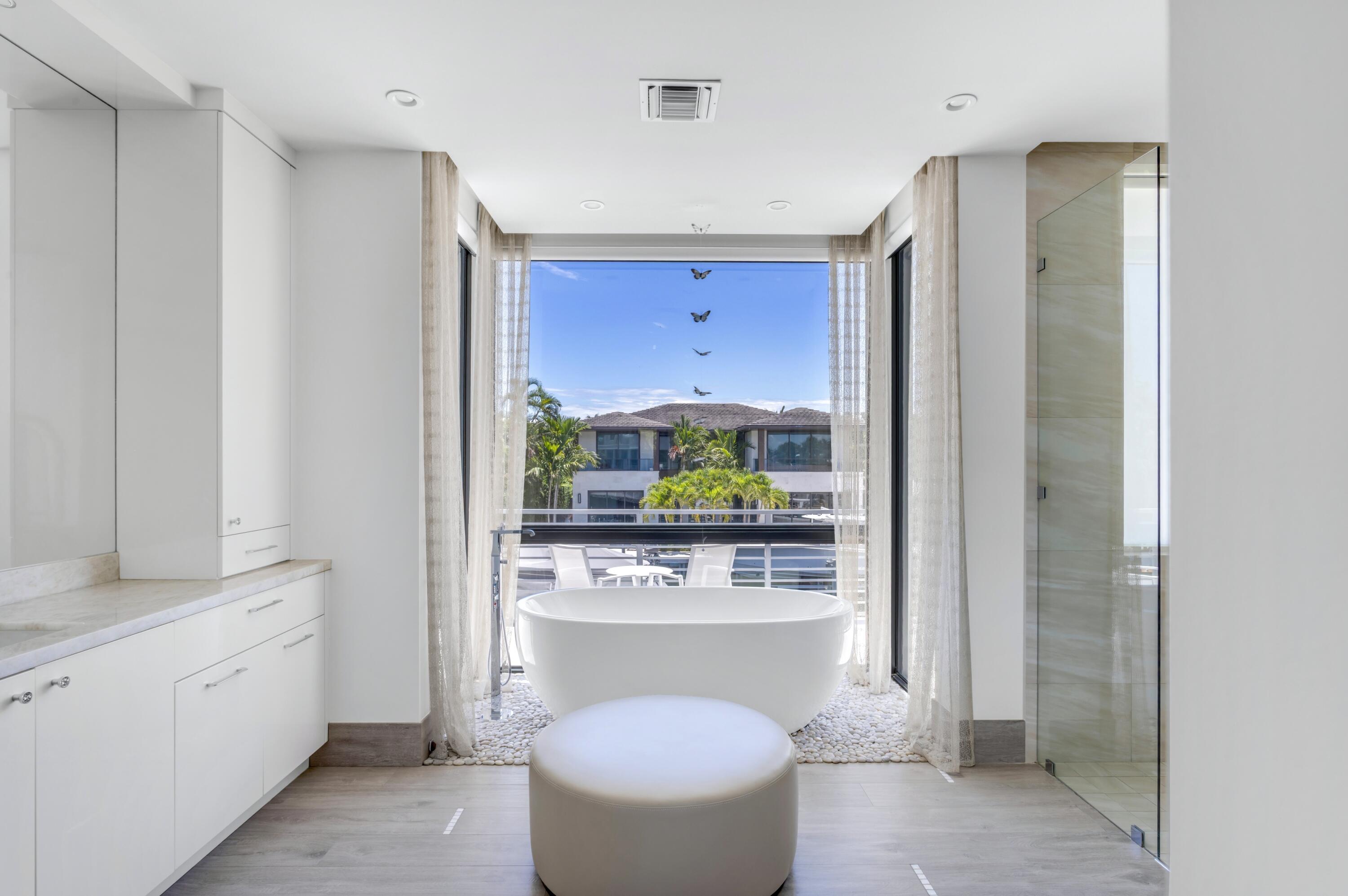 862 Northeast 33rd Street Boca Raton, FL 33431 - Photo 12 of 30 PRIMARY_BATHROOM_STRAIGHT