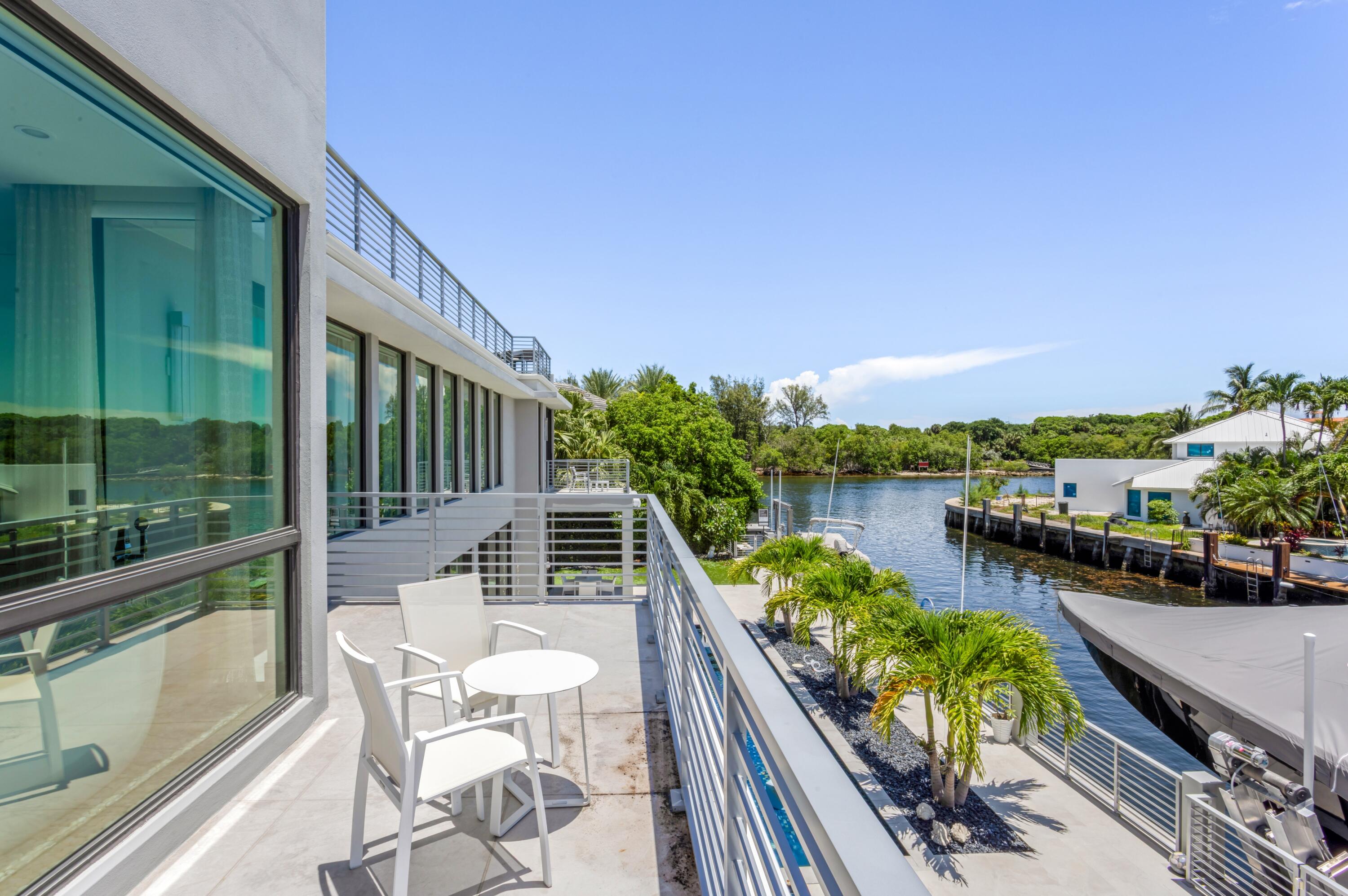 862 Northeast 33rd Street Boca Raton, FL 33431 - Photo 19 of 30 BALCONY_STRAIGHT_2