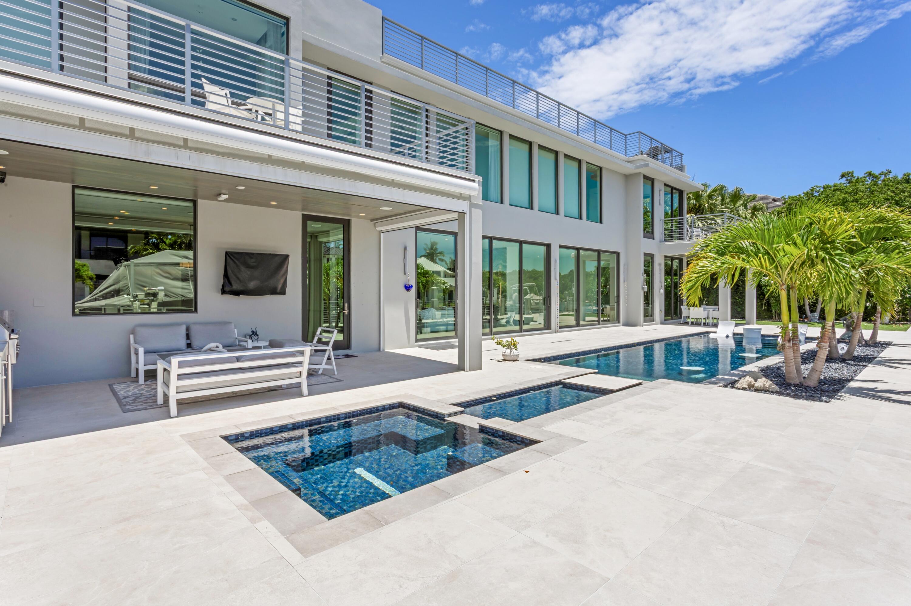 862 Northeast 33rd Street Boca Raton, FL 33431 - Photo 27 of 30 POOL_TO_REAR