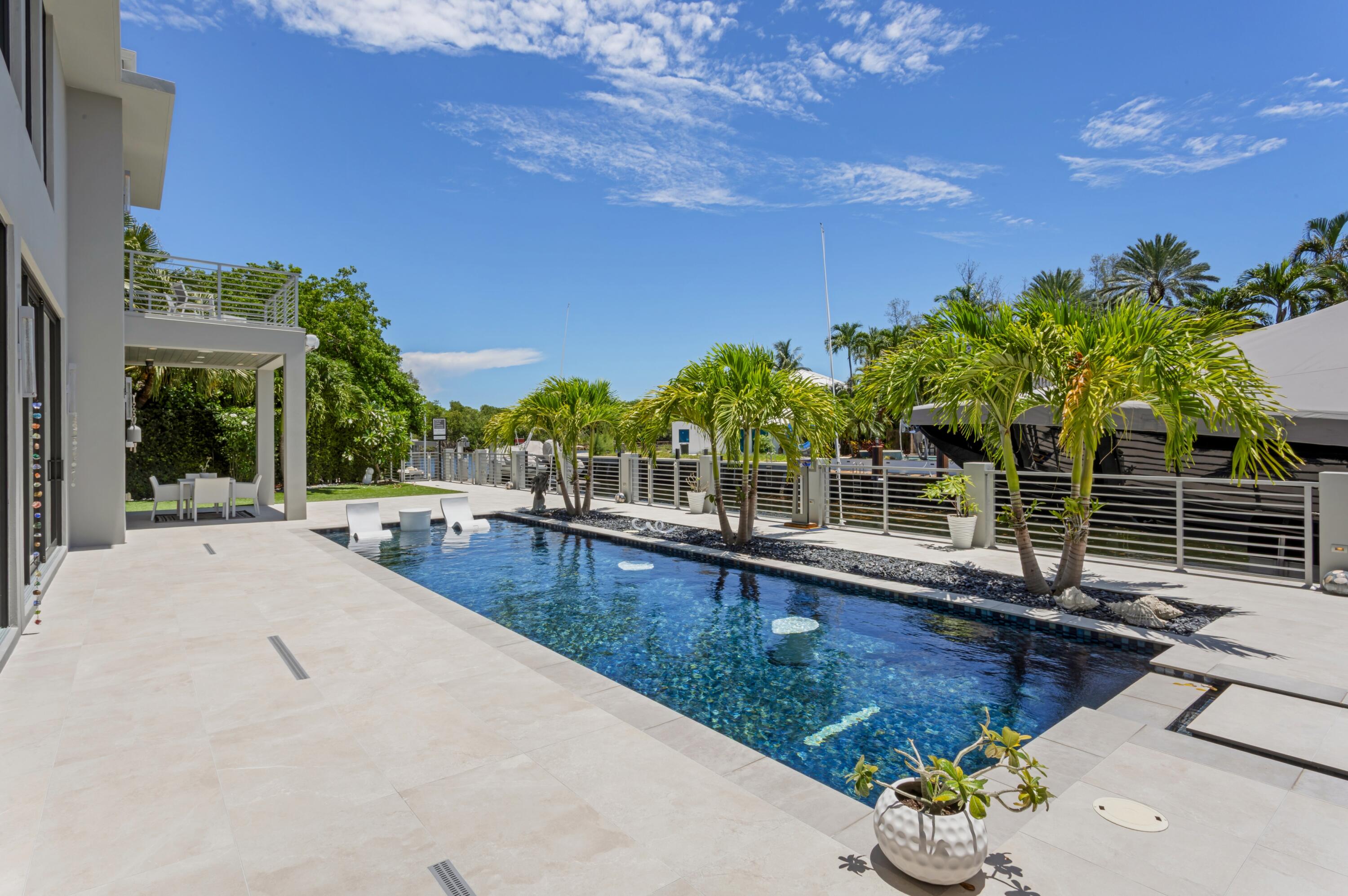 862 Northeast 33rd Street Boca Raton, FL 33431 - Photo 28 of 30 REAR_TO_VIEW