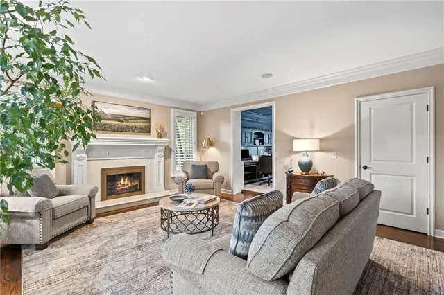 $1,295,000 | 16800 South Country Club Drive, Loch Lloyd, MO 64012