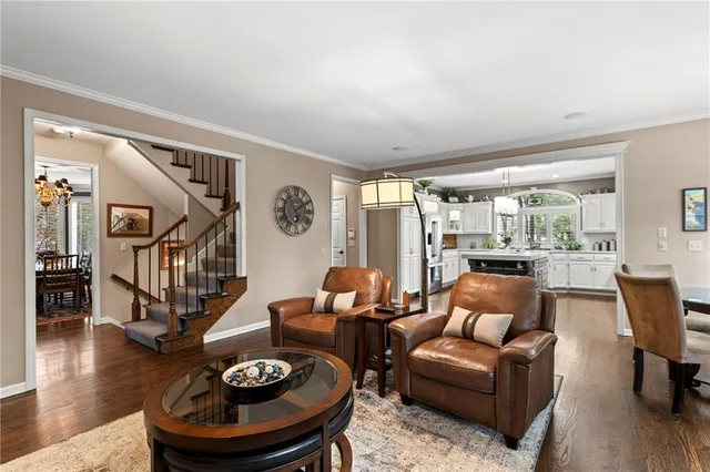 $1,295,000 | 16800 South Country Club Drive, Loch Lloyd, MO 64012