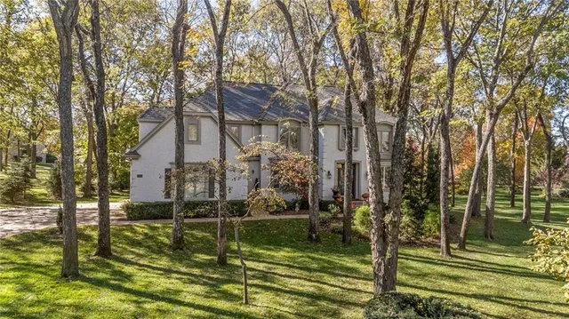 $1,295,000 | 16800 South Country Club Drive, Loch Lloyd, MO 64012