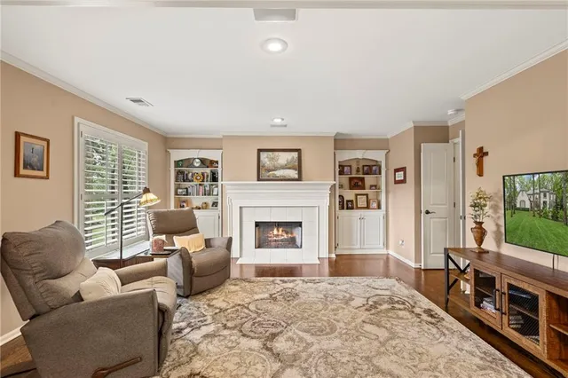 $1,295,000 | 16800 South Country Club Drive, Loch Lloyd, MO 64012