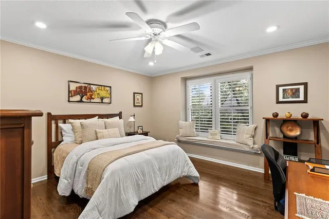 $1,295,000 | 16800 South Country Club Drive, Loch Lloyd, MO 64012