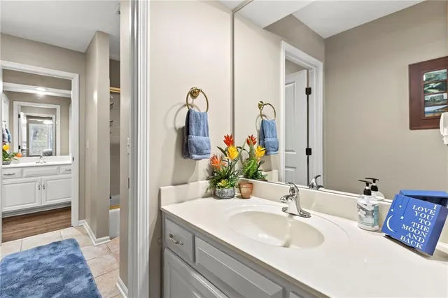 $1,295,000 | 16800 South Country Club Drive, Loch Lloyd, MO 64012