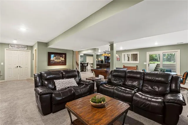 $1,295,000 | 16800 South Country Club Drive, Loch Lloyd, MO 64012