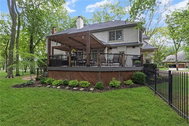 $1,295,000 | 16800 South Country Club Drive, Loch Lloyd, MO 64012