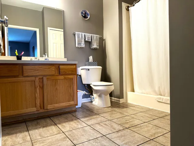 $212,000 | 3144 Kneeland Circle, Howell, MI 48843