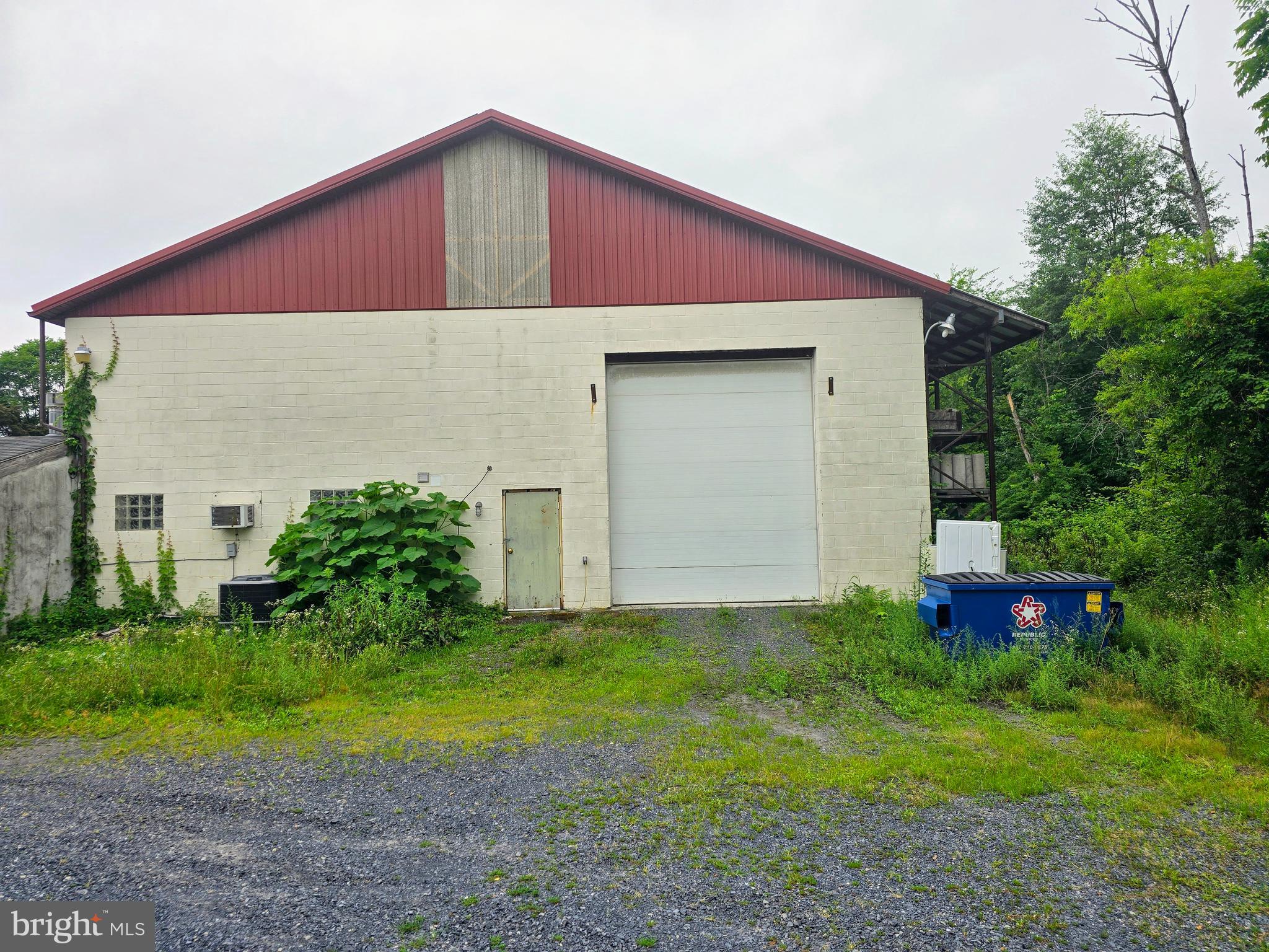 1954 York Road Gettysburg, PA 17325 - Photo 14 of 15 a front view of house with yard and green space