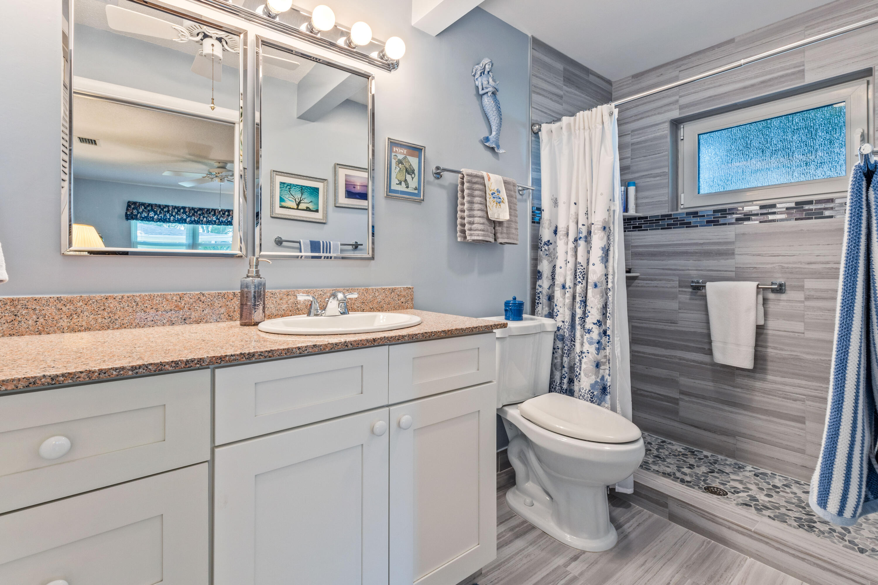 250 High Point Boulevard, Unit D Boynton Beach, FL 33435 - Photo 15 of 27 Master Batheroom